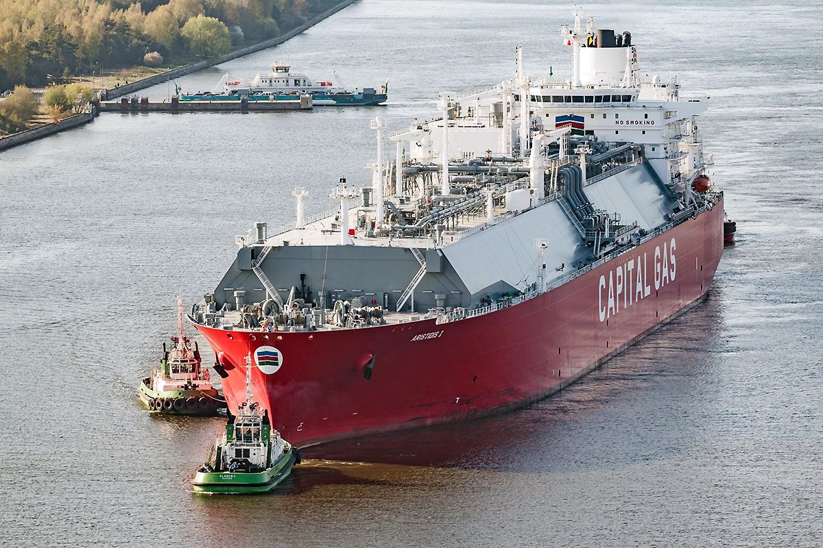 First Delivery Of Liquefied Natural Gas For Pgnig To Klaipėda Lng Terminal Poland At Sea