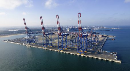 Baltic Hub: New STS cranes ready for work